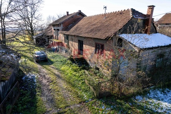 Seosko imanje  Bratina, Kupinec