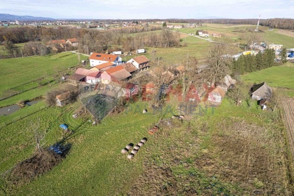 Seosko imanje  Bratina, Kupinec
