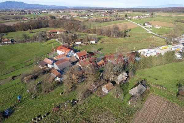 Seosko imanje  Bratina, Kupinec