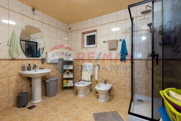 Kuća Zagreb Kupinečki Kraljevec 281 m2