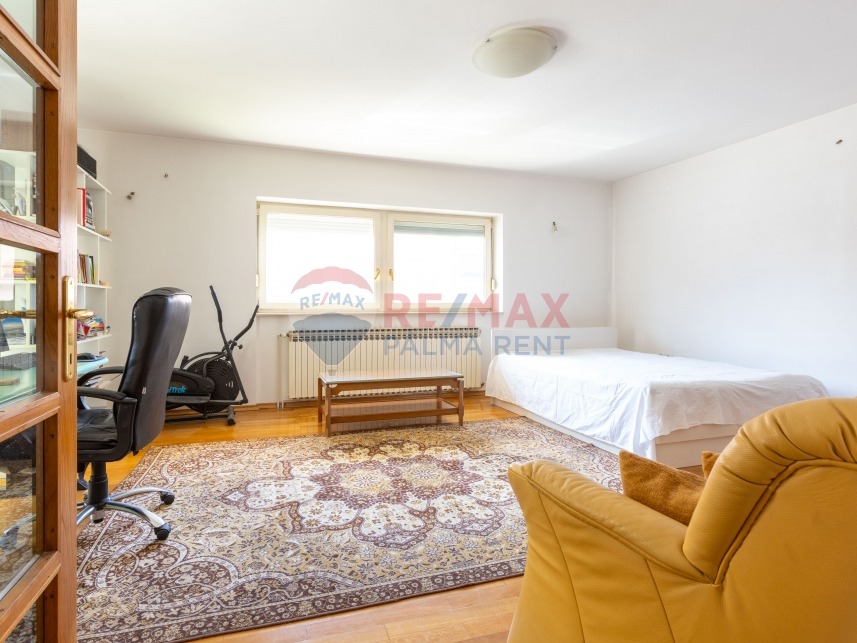 Palma rent mg 2692