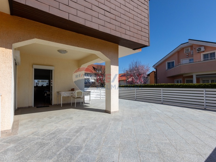 Palma rent mg 2710