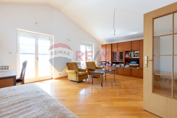 Kuća Zagreb Veliko Polje 335 m2