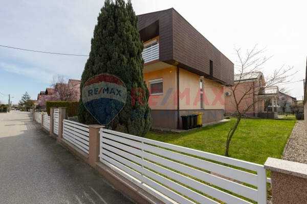 Kuća Zagreb Veliko Polje 335 m2