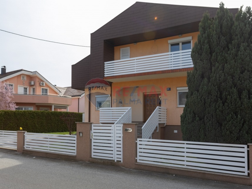 Palma rent mg 2754