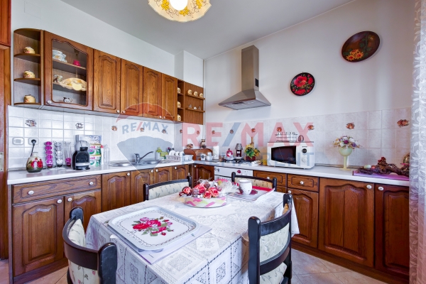 Kuca, Zagreb, Donji Bukovac 380m2