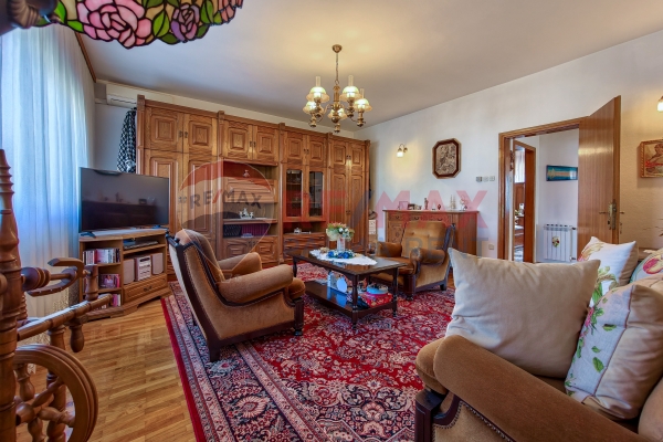 Kuca, Zagreb, Donji Bukovac 380m2