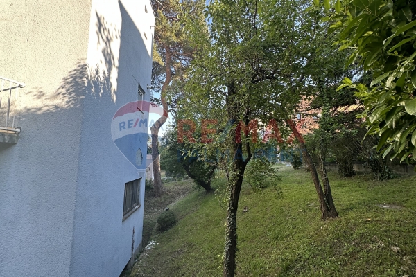 Kuća sa 5 stambenih jedinica 483 m2, Medveščak