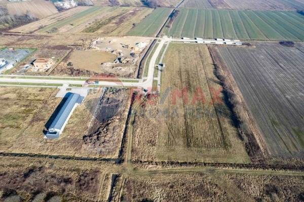 Građevinsko zemljište, Ivanić-Grad, 15549 m2