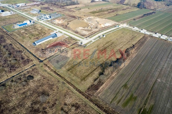 Građevinsko zemljište, Ivanić-Grad, 15549 m2